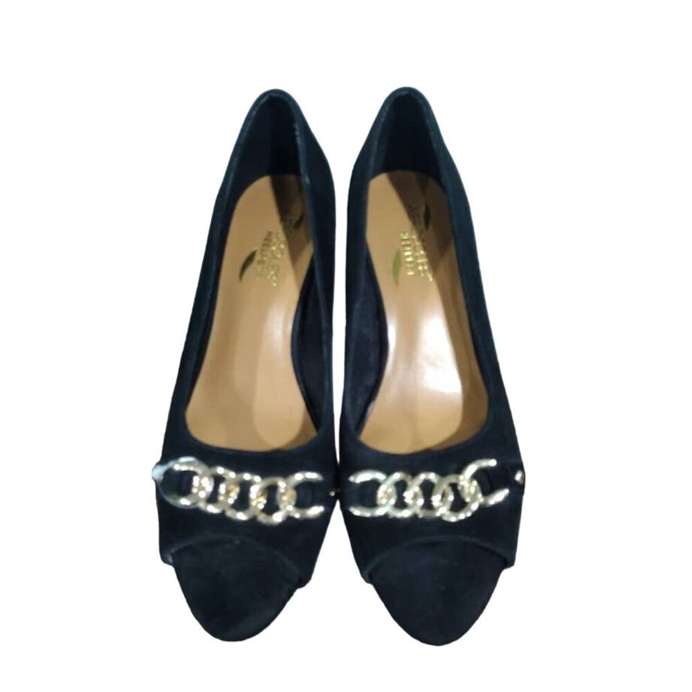 Aerosoles Low Heel Suede Peep Toe Pumps with Gold Chain Detail,‎ Black, Sz 9